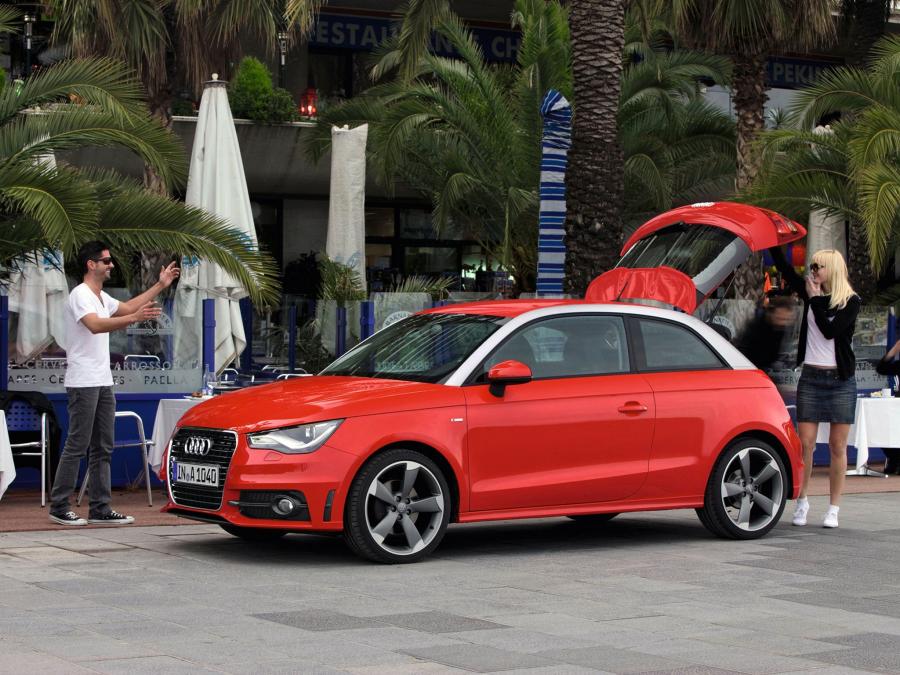  Audi A1 TFSI S-Line 2010 года  (фото 9 из 30)